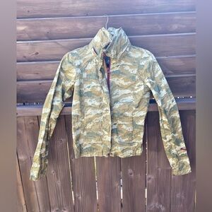 Bench Camo womens XS zip up thin jacket